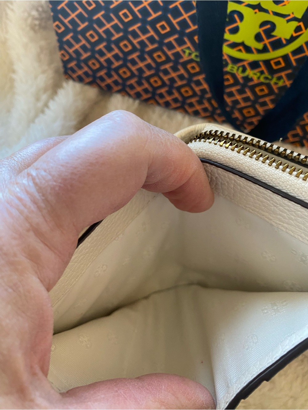 Tory Burch wallet with tag and bag - Picture 5 of 8